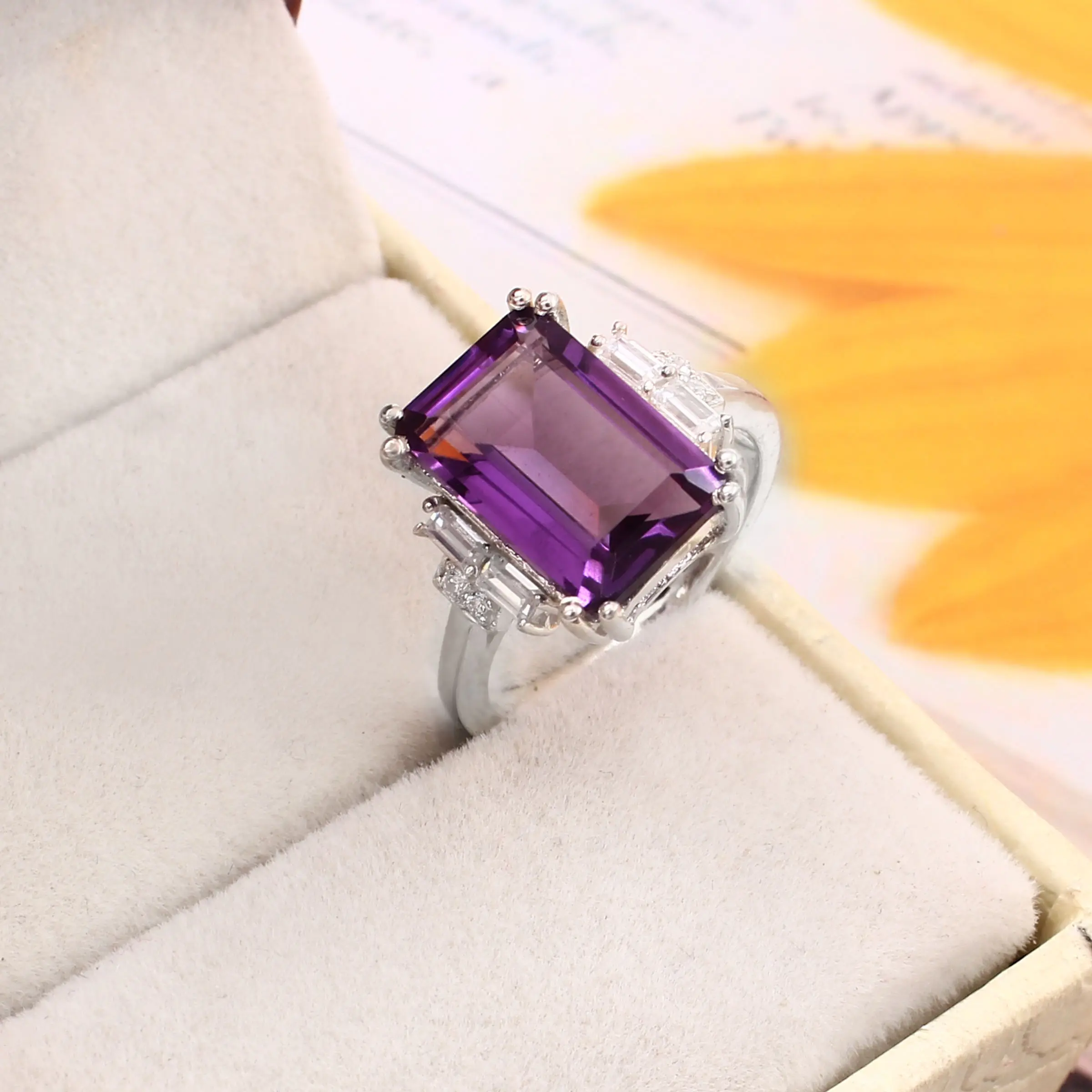 Top Selling Latest Design Natural Amethyst Gemstone 925 Sterling Silver Woman Ring Purple Emerald Cut Stone Fine Jewelry