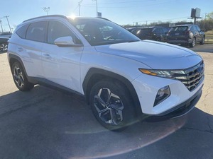 Hyundai Tucson Limited Hybride 4 portes SUV AWD 2024 d'occasion propre - Product Image 2