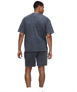 Tenue d'été décontractée 2 pièces en coton personnalisée et respirante pour hommes, ensemble t-shirt et short de sport délavés à l'acide - Product Image 2