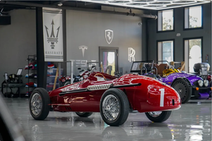 Vehículo Usado a Precio Accesible - Volante a la Izquierda |   Volante a la derecha |   Maserati 250F-Style, Auto Eléctrico Junior - Product Image 2