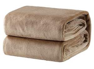 Best Selling Comfortable Super Soft 100% Polyester Rose Printed Striped Solid <b>Flannel</b> Fleece Throw Blanket Manufacturer India - Product Image 2