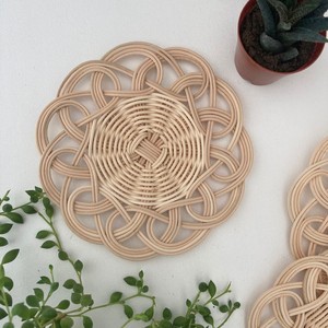 Juego de posavasos de ratán de mimbre Natural Elegance para tazas de té y café, la mejor opción, posavasos, accesorios de vajilla hechos en Vietnam - Product Image 1
