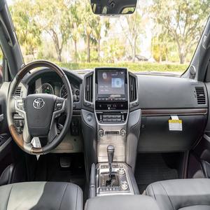 ¡Oferta Imperdible! Toyota Land Cruiser Heritage Edition 2021 Súper Limpio, Motor V8 de 5.7 Litros, 4x4, Automático, Color Blanco Nieve, SUV de Lujo - Product Image 3