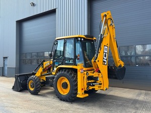 รถแบคโฮล้อเดอร์มือสอง JC8 3DX 4x4 สภาพดี รถแบคโฮล้อเดอร์ JCB สำหรับขาย - Product Image 4