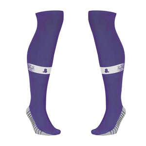 Chaussettes conçues sur mesure disponibles dans des styles solides et à motifs pour le sport et l'usure quotidienne - Product Image 1