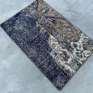 Alfombra Turca de 1.7x2.6 pies, Alfombra Vintage, Alfombra de Lana con Diseño Floral Azul - Product Image 2