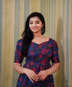 Algodón puro rayón Kurti con bordado y lámina de oro impreso al por mayor precio más bajo mercado Suart Gujarat Ropa Étnica alfanumero - Product Image 1