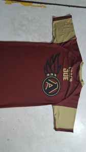 T-shirt col rond personnalisé pour hommes en jersey de coton spandex imprimé numériquement avec logo tissu tricoté teint par immersion avec broderie photo réelle - Product Image 3