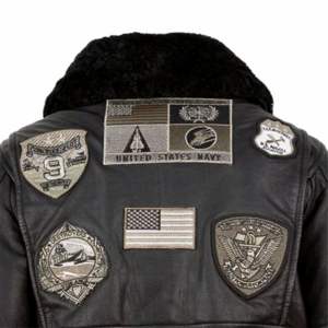 Veste de vol à capuche en fourrure de qualité supérieure pour homme | Bomber aviateur chaud avec doublure isolée en fourrure pour l'hiver - Product Image 6