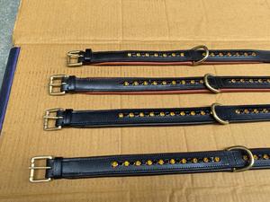 Collar de perro de cuero de patrón sólido de alta calidad con cristales de diamantes de imitación para caminar con perros - Product Image 4