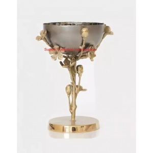 Porte-encens floral en laiton fabriqué à la main avec bol en métal à finition antique et base plaquée or Accent de décoration intérieure au prix de gros - Product Image 1