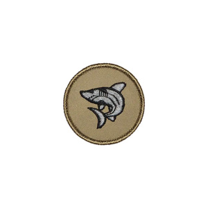 Parches bordados con logotipo personalizado con tasa de fábrica, insignias ecológicas de tela para planchar, venta a granel, estilo cosido para diseñador de ropa - Product Image 4