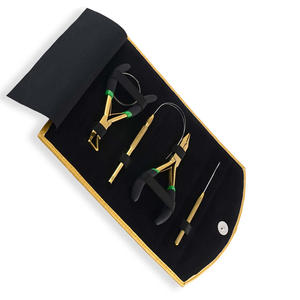 Juego de Pinzas de Acero Inoxidable, Silicona y Nailon para Extensiones de Cabello con Logotipo Personalizado, en un Estuche de Cuero - Product Image 2