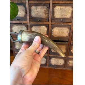 Ouvre-bouteille en corne de buffle avec poignée rustique en corne artisanale - Product Image 5