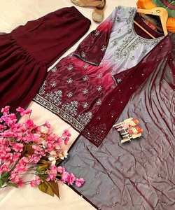 DESIGNER CHINON BRODERIE SÉQUENCE TRAVAIL TOP SHARARA AVEC DUPATTA PARTY WEAR PRIX DE GROS VÊTEMENT ETHNIQUE DESIGNER KURTA SET - Product Image 4