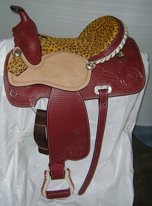 แผ่นรองอานม้าแบบตะวันตกคุณภาพสูง ปรับแต่งได้ ทำด้วยมือจากหนังแท้ ตัวเลือกโลโก้แบบกำหนดเอง สำหรับนักขี่ม้าที่เชื่อถือได้ ใช้สำหรับขี่ม้าแบบ Trail และ Barrel - Product Image 6