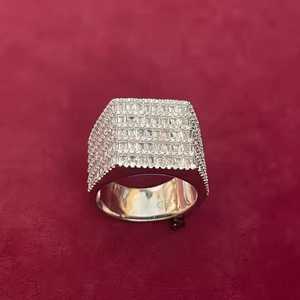 Luxe Vintage 925 Sterling Silver Hip Hop Baguette Moissanite Diamant Bijoux pour Fiançailles De Mariage ou Cadeau De Fête - Product Image 2