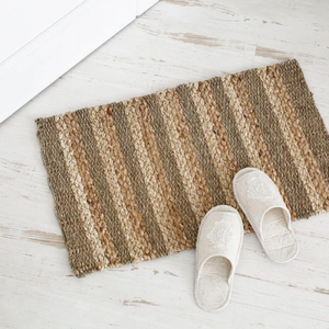 เสื่อใยธรรมชาติจากผักตบชวาเวียดนาม ทอมือแบบถักเป็นพรม สำหรับห้องนั่งเล่น ห้องนอน บ้านพักตากอากาศ โรงแรม - Product Image 2