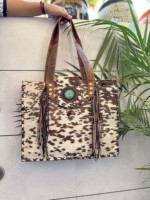 Tas Desainer Kulit Sapi Asli Model Tote Bag Wanita Multifungsi, Tas Selempang Stylish Terbaru dengan Aksen Bulu