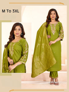 Ensemble Salwar Kameez de qualité supérieure pour femmes, broderie, entièrement en coton, haut intérieur, bas en chinon lourd, style de fête, tout - Product Image 3