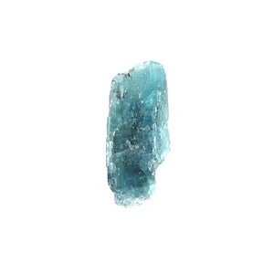 천연 녹색 Kyanite 22x9mm Freef에서 5.60 Cts 거친 보석 보석 만들기