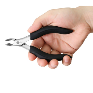 Cortaúñas de agarre negro para el cuidado de las uñas con Hoja curva en forma de luna de acero inoxidable para uso en belleza y bebés - Product Image 6