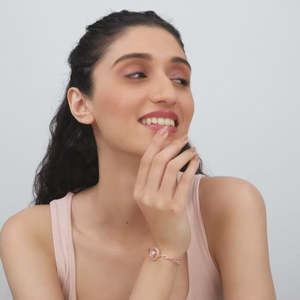 Colección Mehtab, elegante pulsera fina de cuento floral de oro rosa, Diamante certificado GIA para mujer, joyería de moda ajustable - Product Image 3