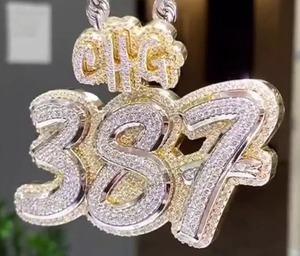 925 Sterling Silver Moissanite Pendentif Deux Tons Moissanite Nombre Pendentif Personnalisé Pendentif Hip Hop Bijoux - Product Image 1