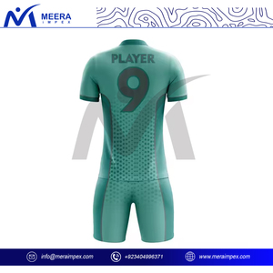 Ensemble maillot et short de football pour hommes de haute qualité Kit de football à sublimation personnalisé Vêtements de travail légers et durables pour l'entraînement - Product Image 3