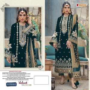 Qunoot Closet - Salwar Kameez de Terciopelo con Bordado Étnico Moderno para Mujer, Ropa India de Invierno, Traje Formal Elegante con Jacquard - Product Image 5