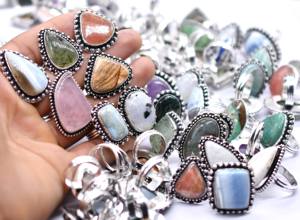 Venta al por mayor Lote de anillos de piedras preciosas mixtas Ajustable Vintage 925 Chapado en plata esterlina Joyería hecha a mano Tamaños Mix para niños - Product Image 4