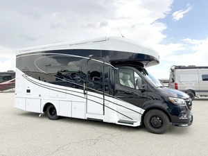 Ventes Perfect-Auction pour les véhicules neufs et d'occasion : Nouveaux camping-cars N-e-w-m-a-r Free-dom Aire 2515 2026 prêts à être expédiés - Product Image 4
