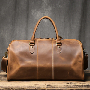 Sac de voyage en cuir, sac de week-end avec fermeture à glissière et bandoulière réglable, marron - Product Image 4