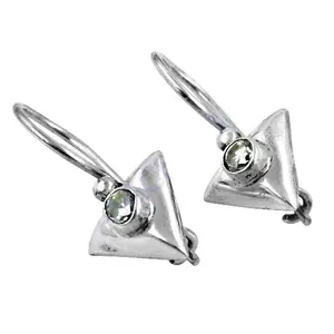 Pendientes de Botón Triangulares de Plata 925 Chapados en Oro de 14K para Mujer, para Compromiso, con Diamante, Esmeralda o Circonita - Product Image 3