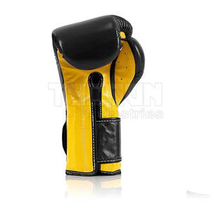 ถุงมือมวยสำหรับผู้ชายถุงมือมวยน้ำหนักเบาทำจากวัสดุเนื้อแข็งติดโลโก้ได้ตามต้องการ - Product Image 5