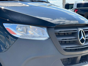 H & S MERCEDES-BENZZ SPRINTER 2500 TOIT STANDARD 2022 TITRE PROPRE DE VOITURE D'OCCASION D'OCCASION D'OCCASION - Product Image 2