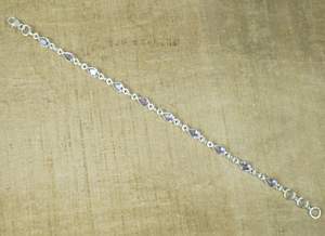 Bracelet en améthyste, argent 925, réglable, pierre précieuse, pierre de naissance de février, fait à la main, élégant, cadeau unique pour femmes - Product Image 3