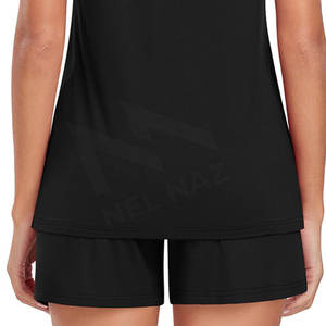 ชุดสตรีทแวร์สำหรับผู้หญิงเสื้อยืดคอวีปักลายสีพื้นโลโก้ได้ตามต้องการ - Product Image 6