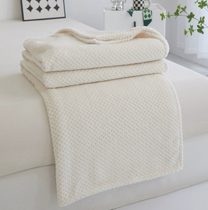 Manta cálida suave y acogedora clásica 2025 - Product Image 2