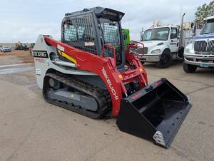 Livraison gratuite TAKEUCHI TL12R2 Chargeuse compacte sur chenilles de 112 ch homologuée CE EPA avec accessoire broyeur forestier - Product Image 3