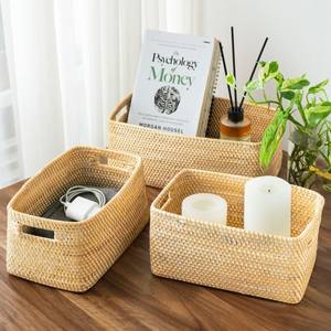 Fabricación 100% Cesta de almacenamiento de ratán natural hecha a mano Organizador de artículos diversos multiusos personalizado Caja de mimbre rectangular para el hogar - Product Image 3