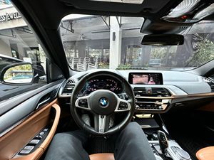 2020 X3 M40i เทอร์โบ 6 สูบ ขับเคลื่อนสี่ล้อ รุ่นวากอน แพ็คเกจ Executive เกียร์อัตโนมัติ เบาะหนัง แบตเตอรี่ลิเธียม ล้อแม็ก R20 ไฟหน้าซ้าย ปรับแต่งบางส่วน - Product Image 4