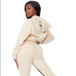 Fabricant d'équipement d'origine Fabrication sur mesure Survêtement confortable et empilé pour femmes-Ensemble deux pièces à la mode pour la détente - Product Image 6
