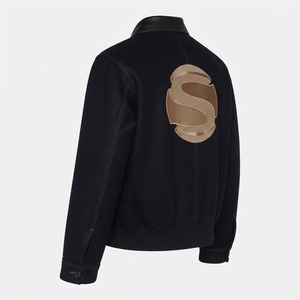Chaqueta de Béisbol Juvenil Vintage Negra de Mezcla de Lana, Chaqueta Deportiva Personalizada con Bordado, Paneles en los Bolsillos, Cierre de Botones y Cintura de Punto Acanalado - Product Image 2