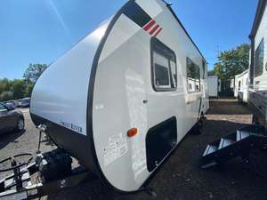 VENTE Caravane d'occasion 2021 F-o-r-e-s-t R-i-v-e-r RV Wildwood F-S-X 177BHX prête à être vendue - Product Image 5