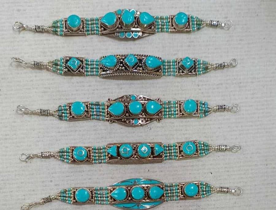 สีเขียว