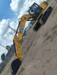 Excavatrice JCB 2023 d'occasion facile à utiliser avec pattes de chaîne construite pour tous les terrains Acheter une pelle JCB d'occasion en vente - Product Image 4