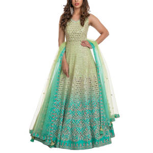 Meilleures ventes Robe de soirée en soie brodée pakistanaise/indienne Dupatta Salwar Kameez pour les fêtes - Product Image 1