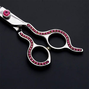Ciseaux de coupe de cheveux pour animaux de compagnie de qualité supérieure pour une utilisation en beauté avec poignée fantaisie Ciseaux droitiers de 7 pouces - Product Image 3