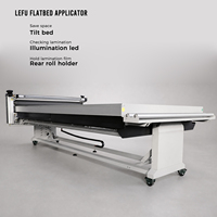 1600mm x 3000mm Machine de table d'application d'autocollant plastifieuse à plat pour la signalisation et les LF1732-B4 graphiques